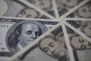 Lee más sobre el artículo Las divisas asiáticas ganan mientras el dólar cae por preocupaciones fiscales